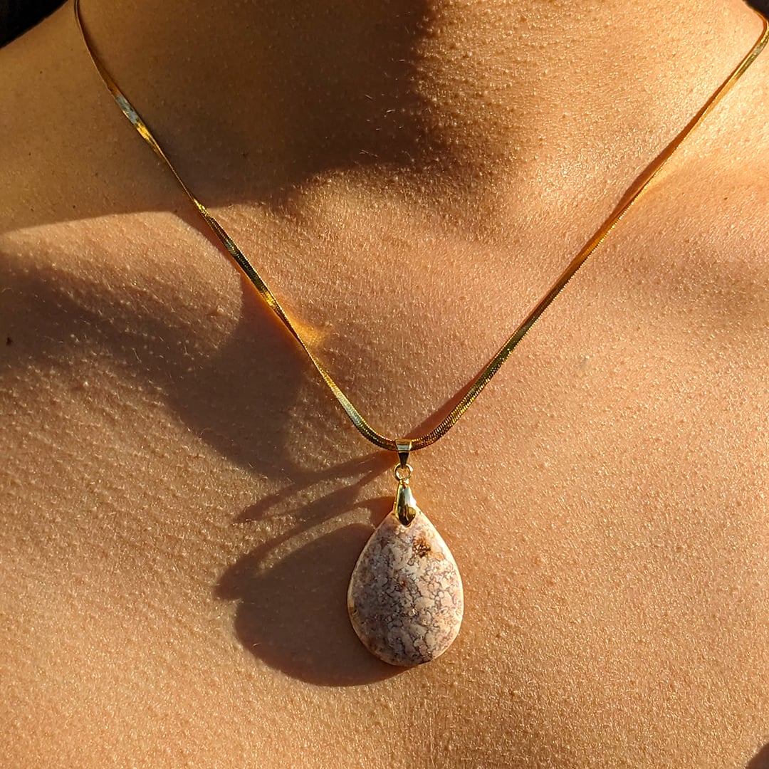 Collier avec Pendentif Calcédoine