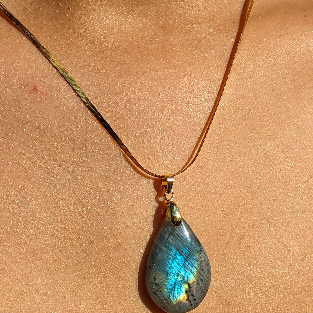 Collier avec Pendentif Labradorite